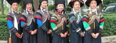 彝族服饰，彝族服饰讲究的是款式的变化多姿_民俗文化 菊江历史网