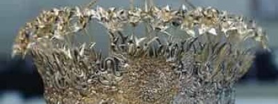 苗族人喜欢的银饰头饰都以什么标准为美_民俗文化 菊江历史网