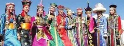 蒙古族服饰图片，蒙古族服饰特点_民俗文化 菊江历史网