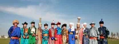 蒙古族服饰，蒙古族服饰为什么充满草原风情_民俗文化 菊江历史网