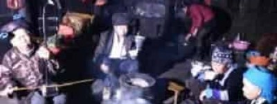 瑶族礼仪简介，瑶族对待客人是都有啥礼仪_民俗文化 菊江历史网