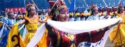 蒙古族礼仪，蒙古族的哈达有什么文化内涵_民俗文化 菊江历史网