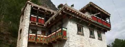 藏族居民建筑有什么独特，民居装饰有什么特点_民俗文化 菊江历史网