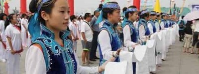 藏族人有哪些基本礼仪，为什么藏族人要献哈达_民俗文化 菊江历史网