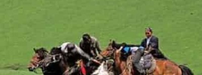 哈萨克族的传统运动叼羊是怎样玩的 菊江历史网