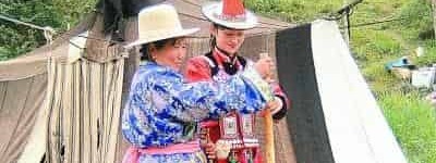 裕固族的生活礼仪与禁忌，出门看黄历办事也看黄历 菊江历史网