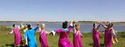 赫哲族有哪些重大节日，赫哲族的春节与乌日贡节 菊江历史网