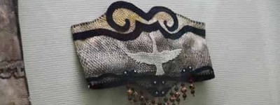 赫哲族非遗保护项目，赫哲族的鱼皮服饰工艺简介 菊江历史网