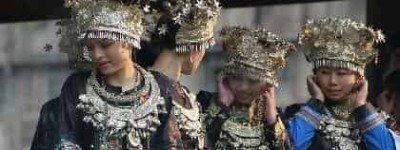 侗族服饰，侗族不同地区的服饰有什么特点 菊江历史网