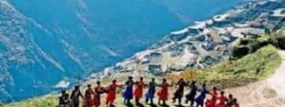 羌族舞蹈，羌族的羊皮鼓舞和萨朗是怎样的 菊江历史网