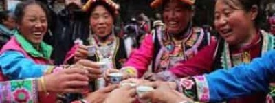 羌族习俗简介，羌族人日常都有何饮食习俗 菊江历史网