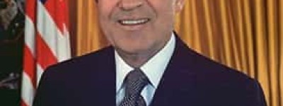 理查德·尼克松【第37任美国总统，史上第一位任期内辞职的总统】 – 人物百科