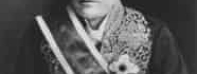 岩仓具视刺杀事件，岩仓具视身着直垂 菊江历史网