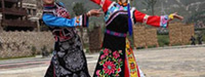 羌族服饰的来历是什么？羌族服饰意义简介_民俗文化 菊江历史网