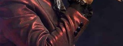 郝歌【原名伊曼纽尔·乌维苏，尼日利亚籍歌手】 – 人物百科