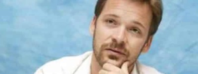 彼得·萨斯加德【美国电影演员、戏剧演员】 – 人物百科