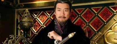 霍光把持朝政几十年 辅佐四位皇帝 死后霍氏一家被满门抄斩 如何评价霍光的一生？汉宣帝对霍光后人满门抄斩, 为何却还对霍光极为尊奉敬重?_汉朝历史 菊江历史网