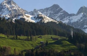 阿尔卑斯山为什么那么出名（历史深厚欧洲屋脊，滑雪胜地）_世界近代史 菊江历史网