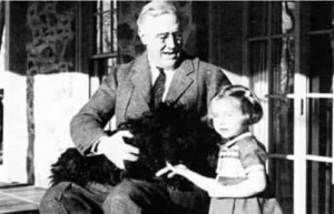 富兰克林·罗斯福为何残疾？轮椅上的美国总统罗斯福_世界近代史 菊江历史网