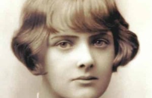 达夫妮·杜穆里埃简介，如何评价杜穆里埃_世界近代史 菊江历史网