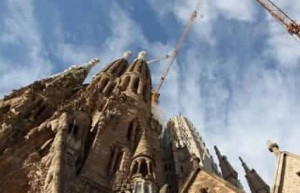 西班牙圣家族大教堂的建造与艺术价值_世界古代史 菊江历史网