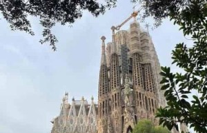 巴塞罗那圣家堂的建筑风格与象征意义_世界古代史 菊江历史网