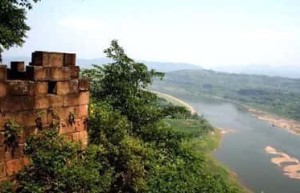 钓鱼城之战（为南宋续命二十年，被欧洲人誉为“上帝折鞭处”“东方麦加城”）_古代战争 菊江历史网