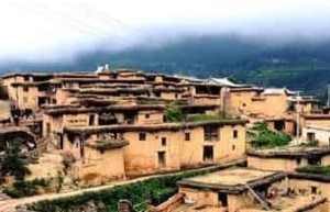 彝族建筑，土掌房是云南彝族民居的特色建筑_民俗文化 菊江历史网