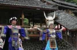 苗族服饰是什么样的苗族人们日常服饰简介_民俗文化 菊江历史网