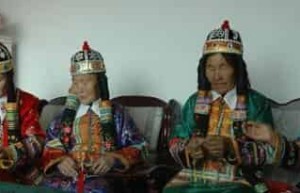 蒙古族服饰，蒙古族刺绣的起源和发展介绍_民俗文化 菊江历史网