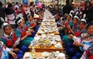 哈尼族长街宴啥怎样的，长街宴究竟有多长_民俗文化 菊江历史网