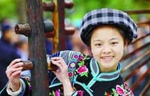 布依族服饰，服饰面料多用什么有什么特点 菊江历史网