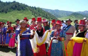 裕固族使用的是汉字吗，裕固族使用什么语言文字 菊江历史网