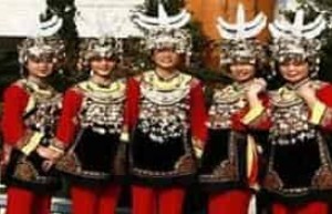 水族服饰有何历史，水族便装与盛装什么样 菊江历史网