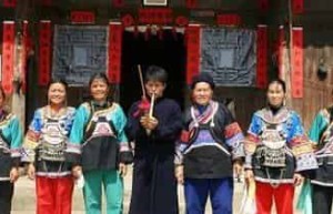 畲族服饰，畲族服饰文化的历史发展和演变 菊江历史网