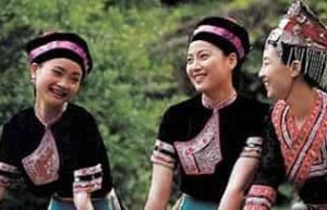 畲族服饰，畲族服饰的图案来自于哪里 菊江历史网