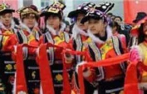 羌族羌红与藏族的哈达有什么异同 菊江历史网