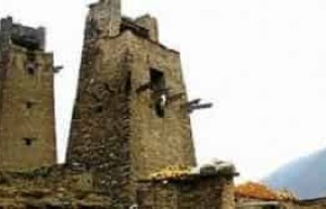 羌族建筑，羌族碉楼经历了怎样的沧桑历史 菊江历史网