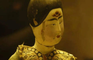 花钿妆什么时候开始盛行（春秋战国时期，寿阳公主发明）_民俗文化 菊江历史网