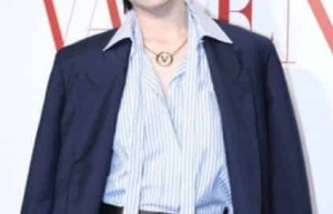 陆柯燃【原名陆婕，中国内地女歌手，女子演唱组合FANXY RED队长】 – 人物百科