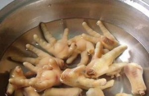 陈醋鸡脚的做法 轻松做出美味鸡脚_饮食文化 菊江历史网