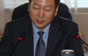 郭远峰【华交所法定代表人，携款1.7亿逃到美国】 – 人物百科