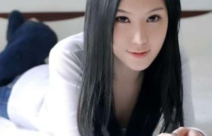 路子莹【中国女模特，网络名模，粉红公主】 – 人物百科