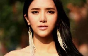 李桃【中国内地女演员、导演】 – 人物百科