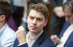 尤安·布莱尔简介（英国前首相长子，长相英俊37岁成亿万富翁）_世界近代史 菊江历史网