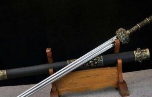 赵云的武器是什么，青釭剑和亮银枪(正史中赵云只拿普通武器)_三国历史 菊江历史网
