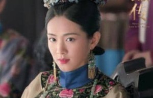 她是乾隆早年最宠爱的妃嫔，失宠其妹妹又被乾隆接进宫_帝王野史 菊江历史网