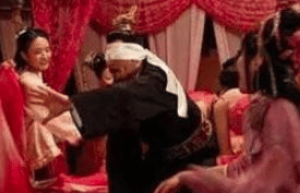 皇帝宴请群臣，大臣回家后却说：国家快亡了_帝王野史 菊江历史网