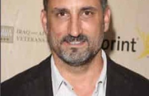 迈克尔·帕帕约翰【美国男演员、制片】 – 人物百科