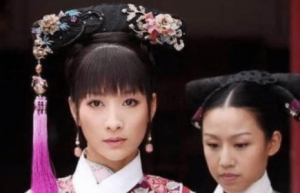 乾隆顶着对先帝不敬的名声，也要降她两级！这是为什么？_帝王野史 菊江历史网